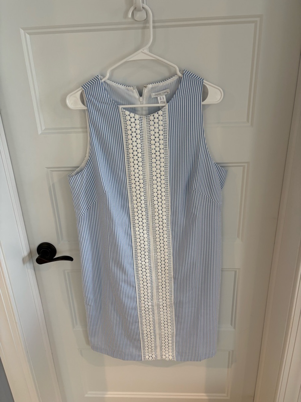 Sleeveless seersucker shift dress